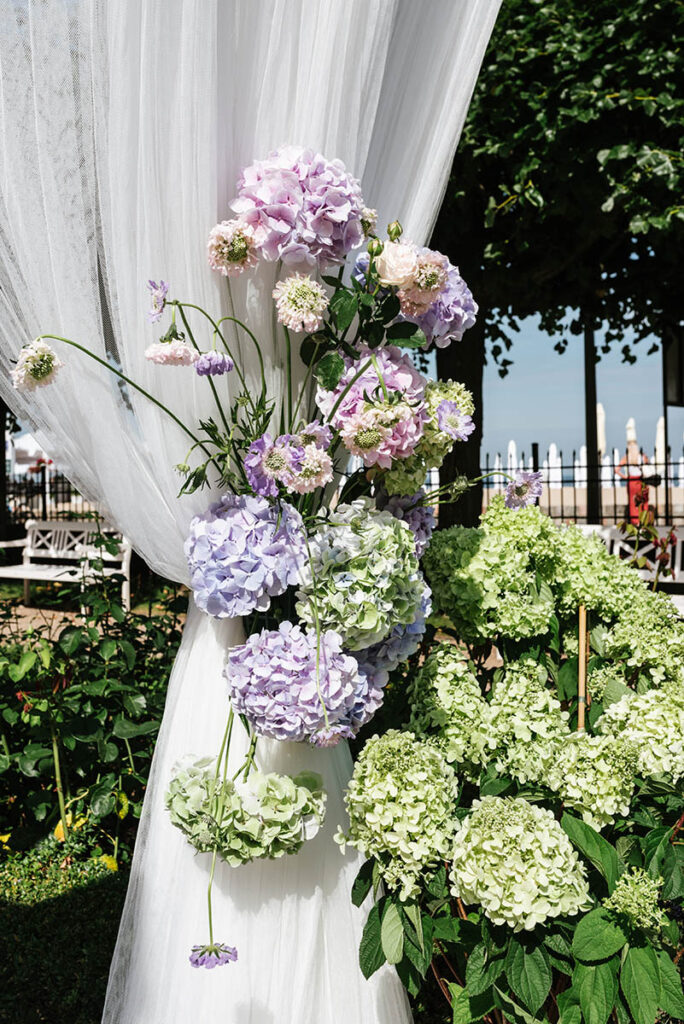 Dekoracje ślubne plenerowe