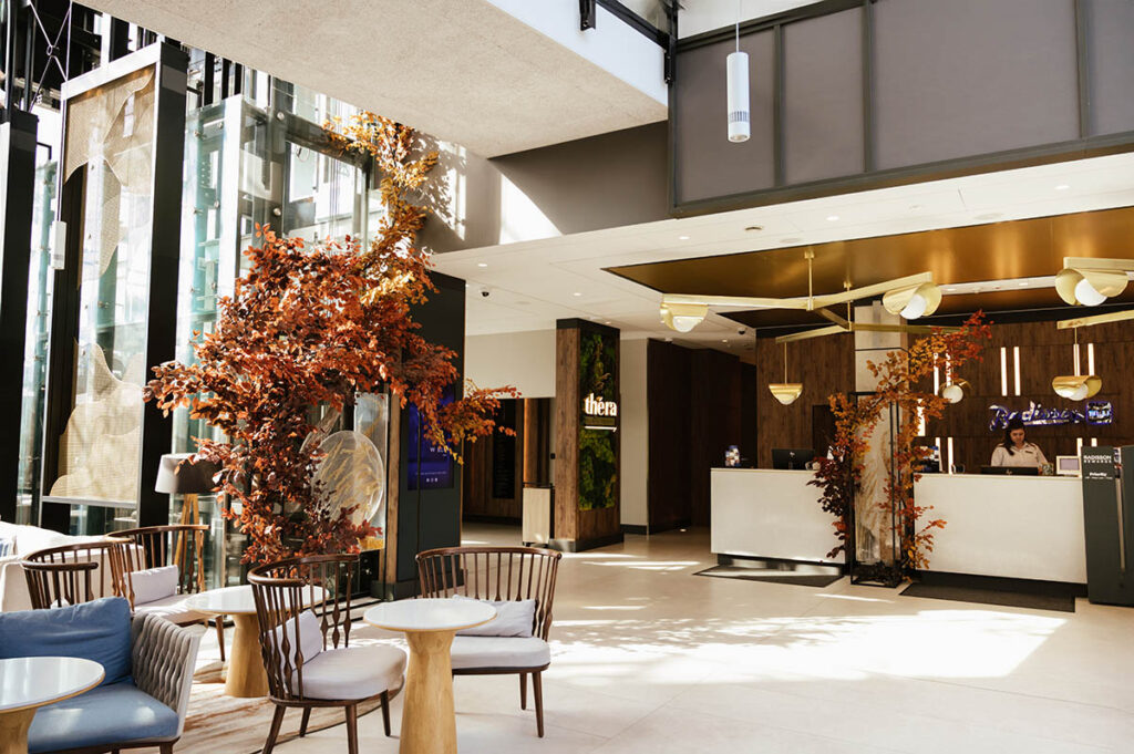 Scenografie i Dekoracje dla Branży Hotelarskiej